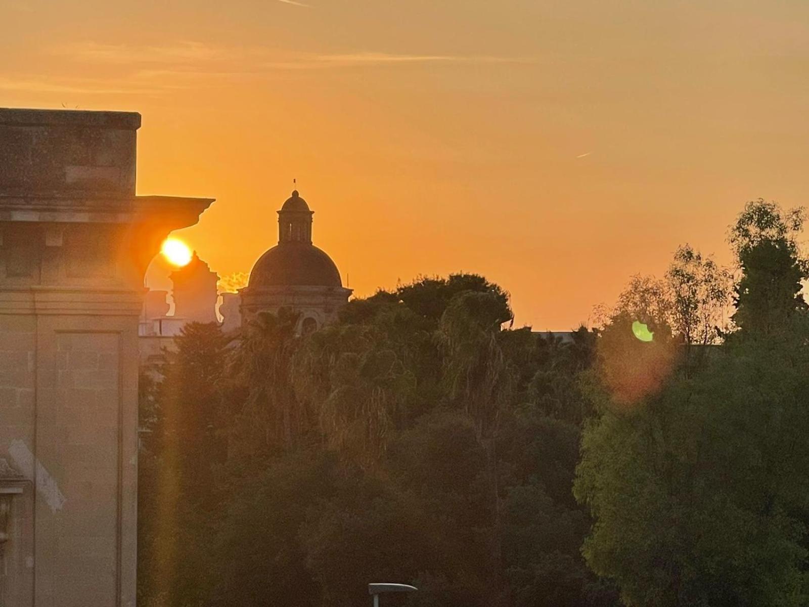 The Golden Hour, Luxury Apartment With A Panoramic View Lecce Exterior foto